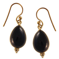 Load image into Gallery viewer, Ohrringe Tropfen schwarzer Onyx Dreieck Messing antik golden Tribal Ohrhänger nickelfrei Brass Damen Schmuck - chic-net.de
