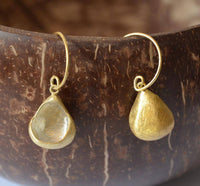 Load image into Gallery viewer, Ohrringe vergoldet 925 Silber Tropfen offen Hook Bogen - chic-net.de
