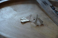 Load image into Gallery viewer, Ohrstecker 925 Sterling Silber Ginkgo Blatt 18mm - chic-net.de
