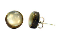 Load image into Gallery viewer, Ohrstecker Kokosnuss rund 8mm dunkelbraun Perlmutt weiß Edelstahl Stift Kokosnuss Holzohrstecker - chic-net.de
