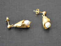 Load image into Gallery viewer, Ohrstecker vergoldet 925 Silber Perle Glockenblume - chic-net.de
