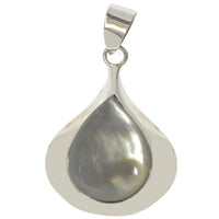 Load image into Gallery viewer, Perlmutt Muschel Anhänger Silberanhänger 925er Sterling Silber Damen Schmuck weiß breiter Tropfen - chic-net.de
