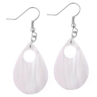 Load image into Gallery viewer, Perlmutt Muschel Ohrringe 33 mm Tropfen Loch Edelstahl nickelfrei weiß schillernd - chic-net.de
