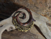 Load image into Gallery viewer, Piercing Dehnschnecke Narraholz Brass Ornament Spirale - chic-net.de
