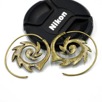 Cargar imagen en el visor de la galería, Piercing Ohrgewicht 10g Messing Flame Spirale 1.4mm - chic-net.de
