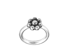 Load image into Gallery viewer, Piercing Ring Blume 925 Silber Labret Tragus 1.2mm - chic-net.de
