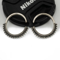 Cargar imagen en el visor de la galería, Piercing White Brass Hoop silber 3mm Creole Punkte Hook - chic-net.de
