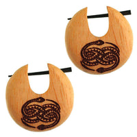 Load image into Gallery viewer, Pin Creolen Jackfrucht Holz hell Horn-Pin 23 mm rund dunkle Gravur Motiv - chic-net.de
