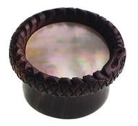 Load image into Gallery viewer, Plug dunkelbraun Holz gemasert rund Schlange Muster Rand Muschel Inlay Perlmutt - chic-net.de

