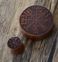 Load image into Gallery viewer, Plug Holz Wikinger Kompass Vegvisir braun double flared.
