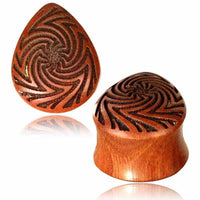 Load image into Gallery viewer, Plug Rosenholz Träne Sonne Linien graviert double flared Holz Holzplug Tropfen - chic-net.de
