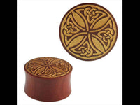 Load image into Gallery viewer, Plug Sawoholz rotbraun Keltenkreuz golden double flared Handarbeit - chic-net.de
