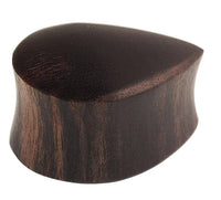 Cargar imagen en el visor de la galería, Plug Sonoholz Träne Tropfen Form dunkelbraun double flared Handarbeit - chic-net.de
