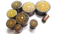 Load image into Gallery viewer, Plug Tamarindenholz griechisch Sonne Ornament Spiralen Inlay double flared flach - chic-net.de
