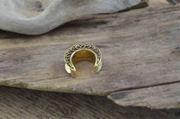 Cargar imagen en el visor de la galería, Saddle Plug Messing antik gold Sichel Bögen Tunnel - chic-net.de
