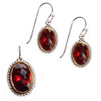 Load image into Gallery viewer, Schmuck Set oval Zirkonia vergoldet gold rot Anhänger Ohrringe 925er Silber - chic-net.de
