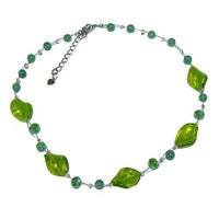 Load image into Gallery viewer, Schmuckset Kette Armband Glasperlen Glitzer gewunden grün hellgrün nickelfrei Karabiner - chic-net.de
