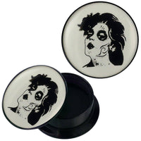 Load image into Gallery viewer, Schraub Plug Acryl schwarz weiß Frau 80er Make Up Piercing Ohrschmuck - chic-net.de
