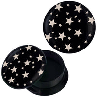 Load image into Gallery viewer, Schraub Plug Acryl Sternchen schwarz weiß Piercing Ohrschmuck - chic-net.de
