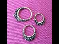 Load image into Gallery viewer, Septum Piercing Messing 1.2mm Kreise Seil - chic-net.de

