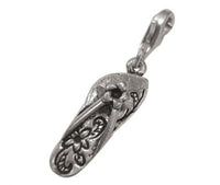 Load image into Gallery viewer, Silberanhänger Flip Flop Charm Anhänger Damen Schmuck 925er Sterling Silber - chic-net.de
