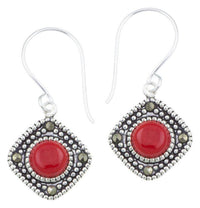 Load image into Gallery viewer, Silberohrringe Karo 12 mm Koralle Silberrrand Glitzer 925 Sterlingsilber Ohrringe - chic-net.de
