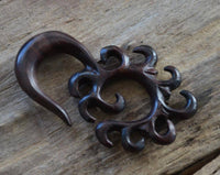 Load image into Gallery viewer, Sonoholz Piercing Holz Schnörkel Spirale Hook Dehnschnecke - chic-net.de
