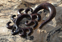 Load image into Gallery viewer, Sonoholz Piercing Holz Schnörkel Spirale Hook Dehnschnecke - chic-net.de
