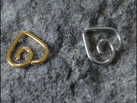 Load image into Gallery viewer, Spiral Herz Nostril Ohr Piercing Edelstahl Gold PVD - chic-net.de
