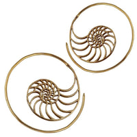 Load image into Gallery viewer, Spiralen Ohrringe Nautilus Muschel Brass antik golden Tribal Piercing - chic-net.de
