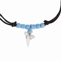 Load image into Gallery viewer, Surferkette Haifzahn Surfbrett rund Holz Muschel verstellbar - chic-net.de
