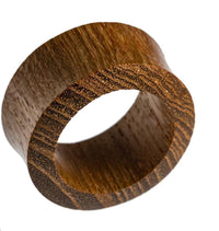 Load image into Gallery viewer, Teakholz Flesh Tunnel braun double flared Plug.
