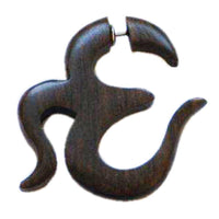 Load image into Gallery viewer, Tribal Fake Piercing Sono Holz Om-Zeichen braun Edelstahlbügel Ohrstecker 1 mm - chic-net.de
