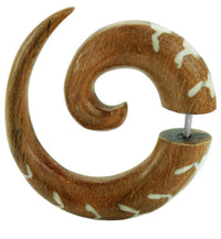 Load image into Gallery viewer, Tribal Fake Piercing Spirale Muster braun weiß Holz Unisex Bone Inlay Sonoholz Edelstahl Organic - chic-net.de
