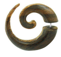 Load image into Gallery viewer, Tribal Fake Piercing Spirale Streifen Kokos Holz Unisex handgeschnitzt Sonoholz Edelstahl Organic - chic-net.de

