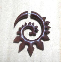 Cargar imagen en el visor de la galería, Tribal Fake Piercing Spirale Zacken Holz Edelstahl - chic-net.de
