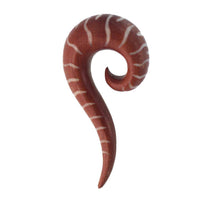 Cargar imagen en el visor de la galería, Tribal Holz Pircing Expander, braune Spirale mit weißem Boneinlay und mit langgezogener Spitze, aus Tamarindholz, 12 mm, Plug, Tunnel, Ohrhänger, Ohrstecker - chic-net.de
