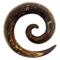 Load image into Gallery viewer, Tribal Holz Pircing Expander, XL-Spirale, 2mm, Ohrring aus Kokosholz,  dunkelbraun mit natürlichem Muster, Plug, Tunnel, Ohrhänger, Ohrstecker - chic-net.de
