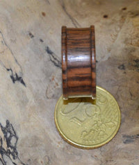 Load image into Gallery viewer, Tribal Holz Plug Sonoholz dunkelbraun Unisex ribbed - chic-net.de
