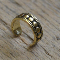 Load image into Gallery viewer, Ear cuffs Punkte Muster groß klein schmal Messing gold - chic - net.de
