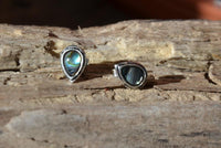 Load image into Gallery viewer, Ohrstecker 925 Silber E-Coat Muschel bunt Tropfen Träne
