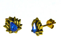Load image into Gallery viewer, Messing Kristall Ohrstecker gold Lotus Blume 10mm
