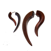 Load image into Gallery viewer, Fake Piercing Haken, Sonoholz, dunkelbraun Maserung, Edelstahlbügel Verschluss - chic - net.de

