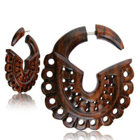 Cargar imagen en el visor de la galería, Fake Piercing Narraholz Edelstahl Halbkreis Kreise Organic Tribal Holz - chic - net.de
