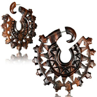 Load image into Gallery viewer, Fake Piercing Zackenrad Holz Edelstahl handgeschnitzt groß dunkelbraun Dehner - chic - net.de

