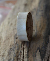 Cargar imagen en el visor de la galería, Flesh Plug Holz hell Runen Algiz Kreis double flared - chic - net.de
