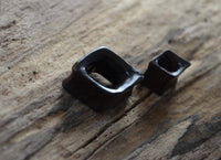 Cargar imagen en el visor de la galería, Flesh Tunnel Holz Raute konkav dunkel double flared - chic - net.de
