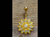 Load image into Gallery viewer, Glitzer Bauchnabel Piercing Kristall Blume Edelstahl - chic - net.de
