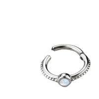 Cargar imagen en el visor de la galería, Klapp Segmentring Piercing Edelstahl unten Steine Punkte - chic - net.de
