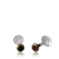 Cargar imagen en el visor de la galería, Labret Lippen Piercing Bio Acryl Rubin antik golden Brass Tragus Conch Helix - chic - net.de
